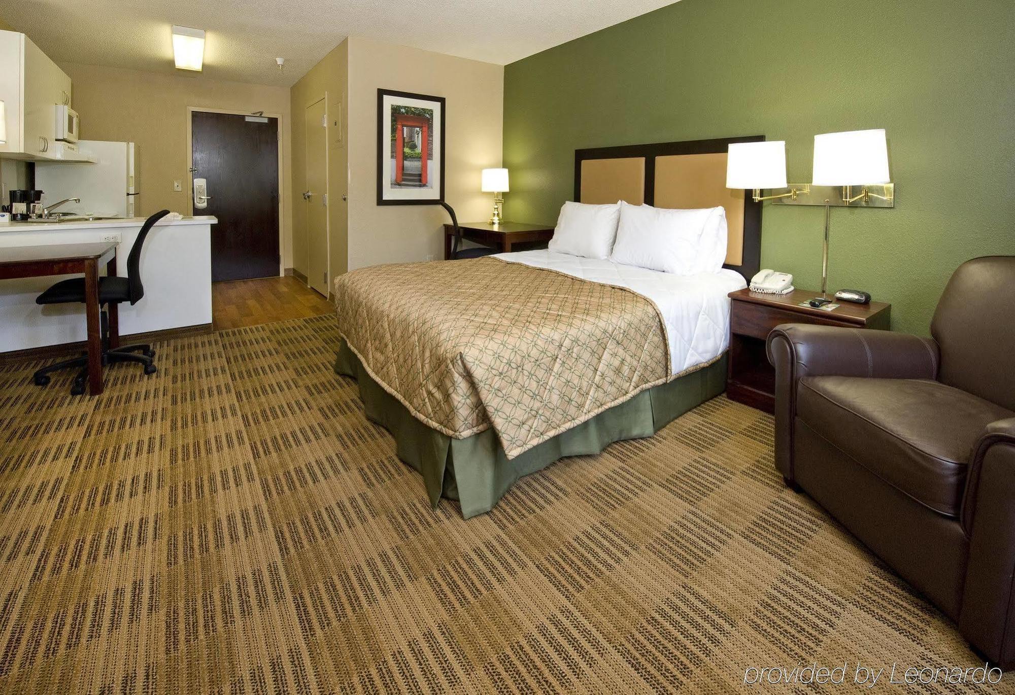 Extended Stay America Select Suites - Chicago - Naperville - West Екстер'єр фото